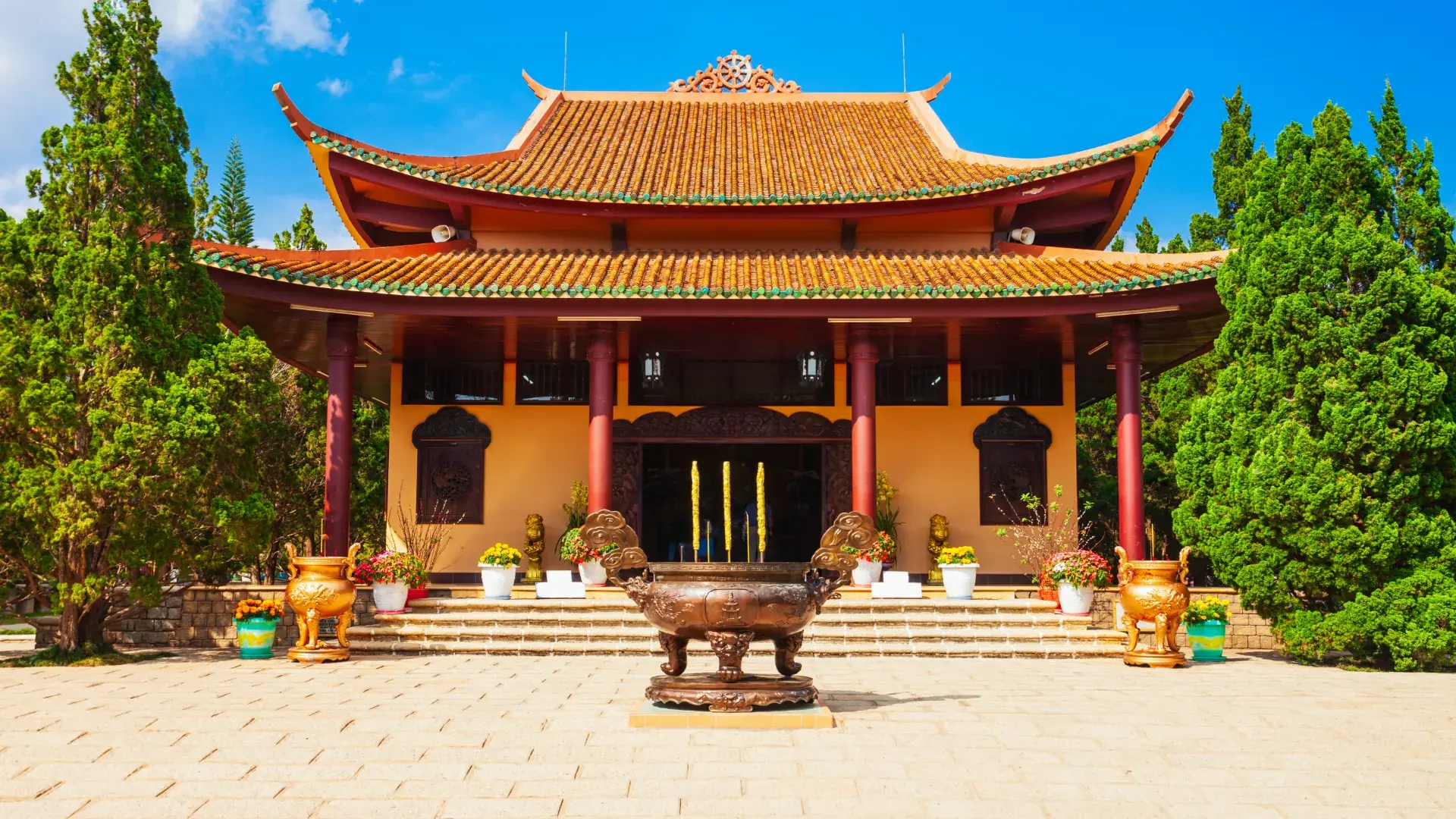 Truc Lam Temple Dalat Cropped