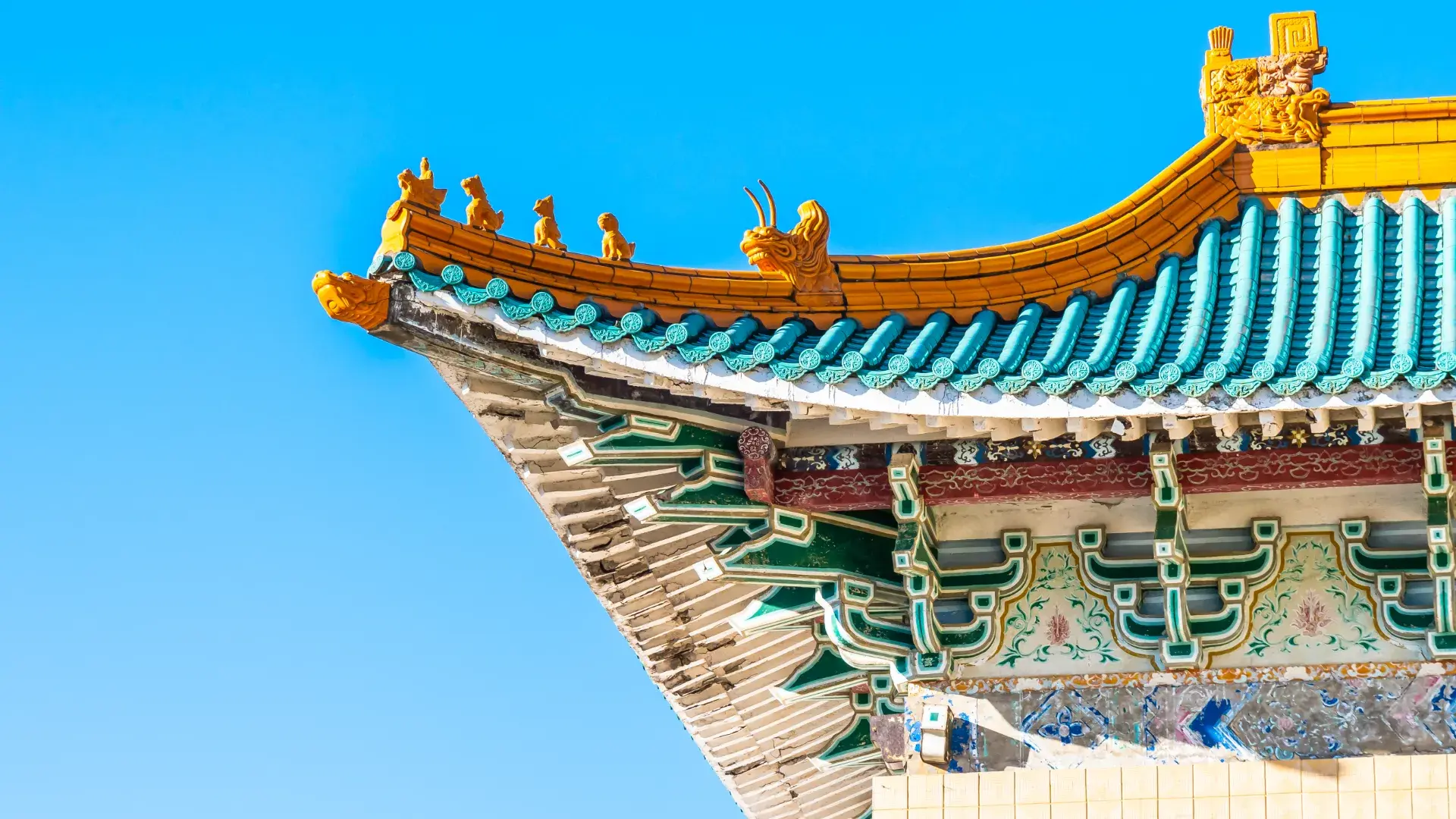 Beautiful Architecture Building Cropped